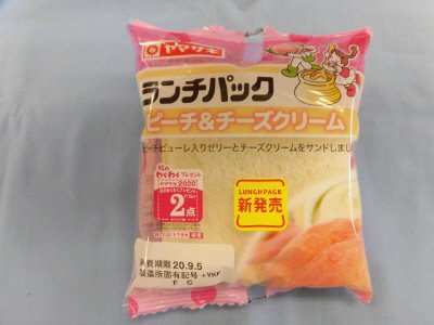 ランチパック（ピーチ＆チーズクリーム）