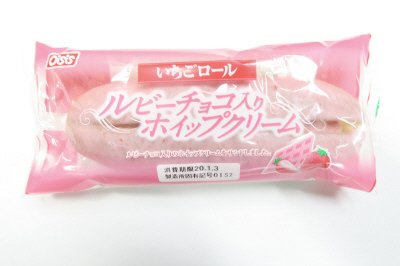 いちごロール（ルビーチョコ入りホイップクリーム）