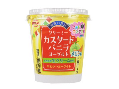 家族の贅沢　クリーミーカスタードバニラヨーグルト　メロン味